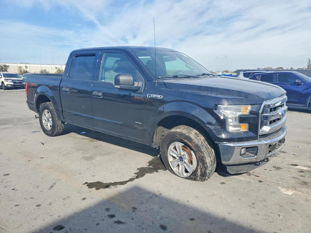 2015 Ford F150 Supercrew - Фото 4