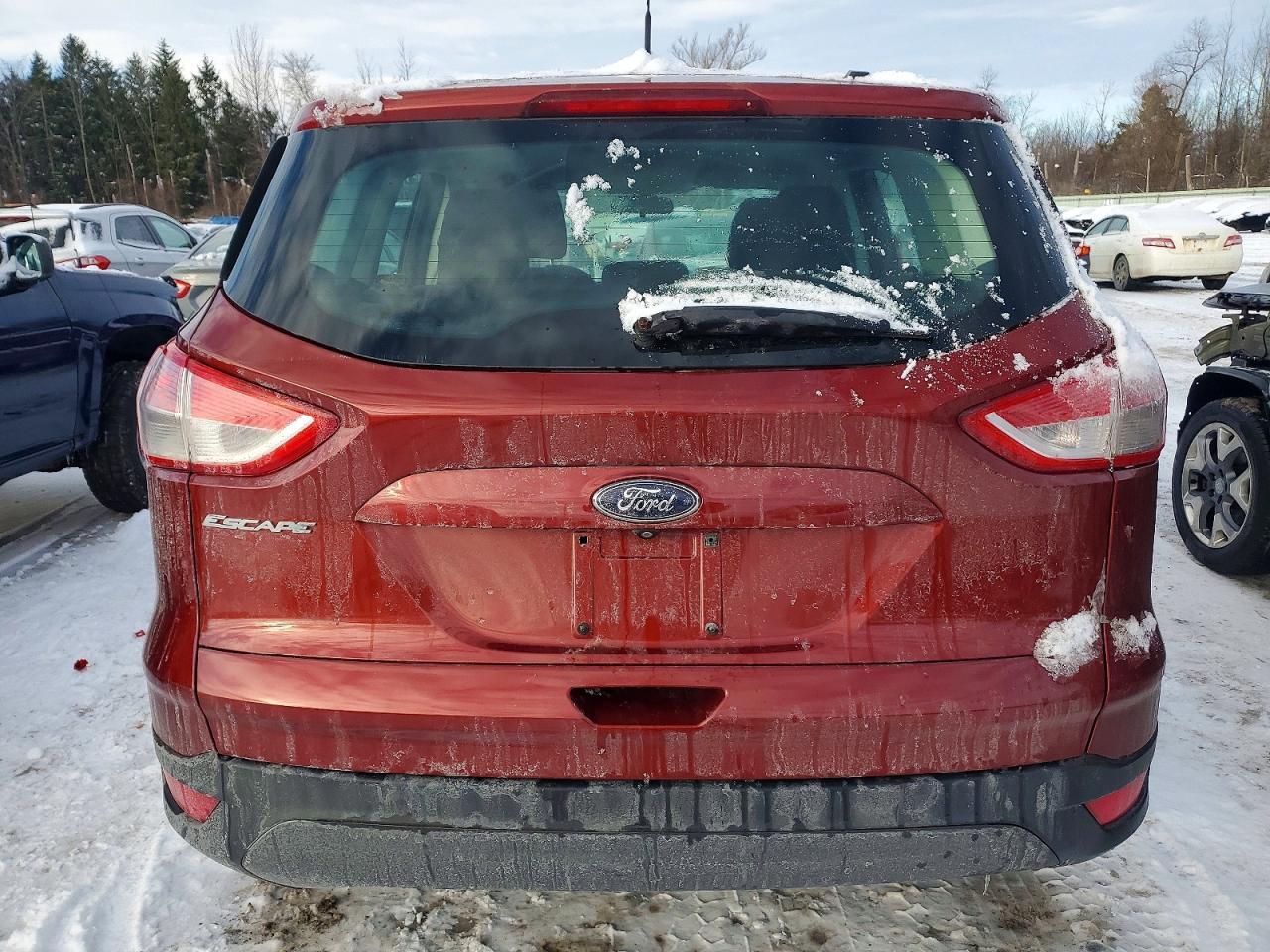 2014 Ford Escape S - Фото 6