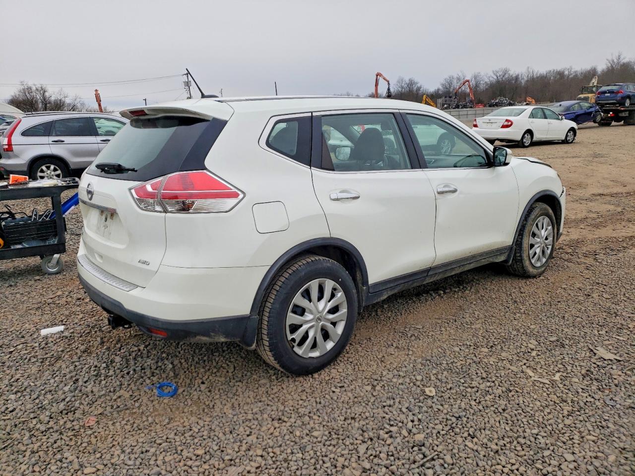 2015 Nissan Rogue S - Image 3