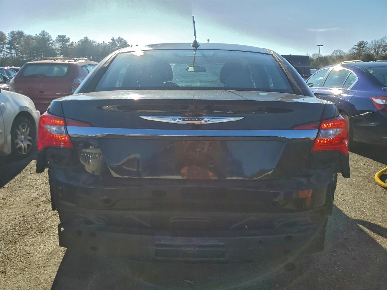 2012 Chrysler 200 Limited - Фото 6