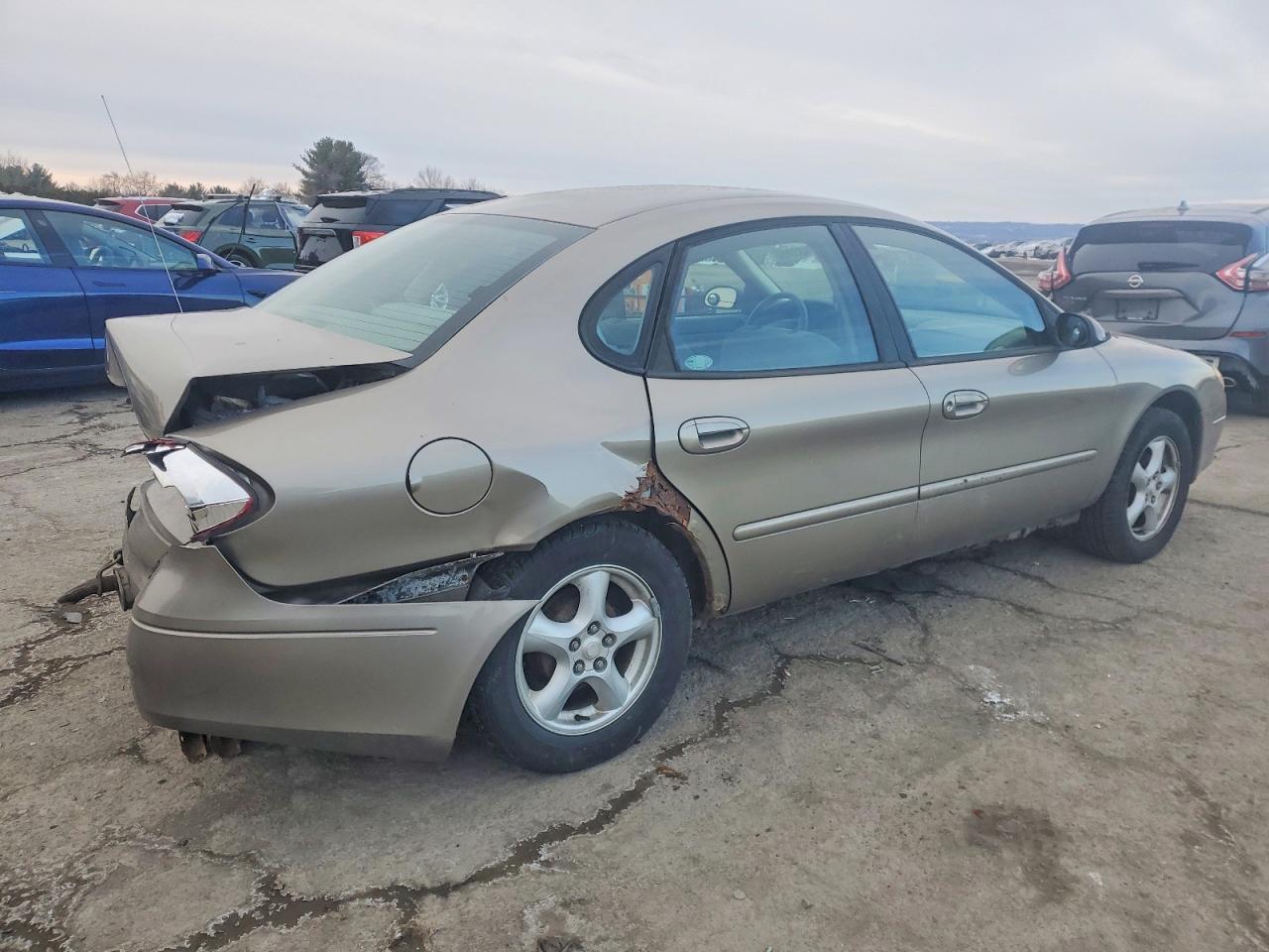 2003 Ford Taurus Se - Фото 3