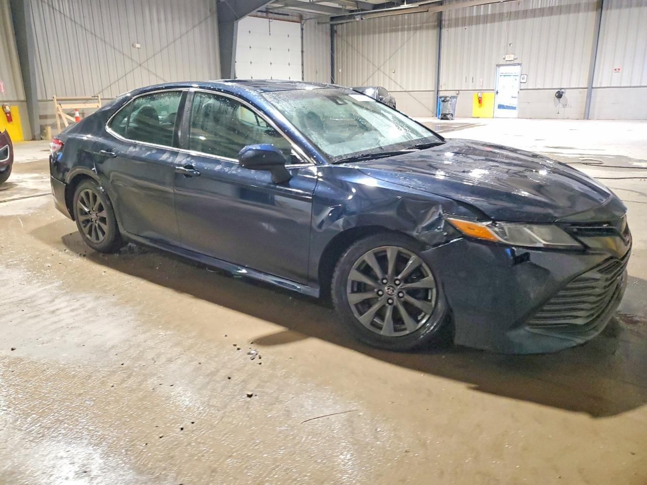 2018 Toyota Camry L - Фото 4
