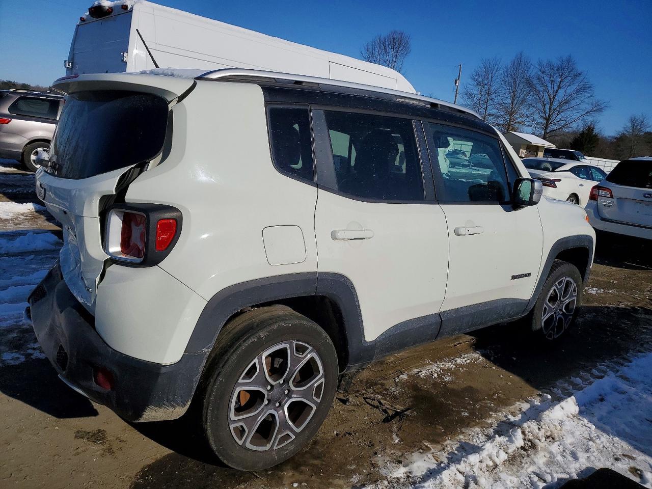 2016 Jeep Renegade Limited - Фото 3
