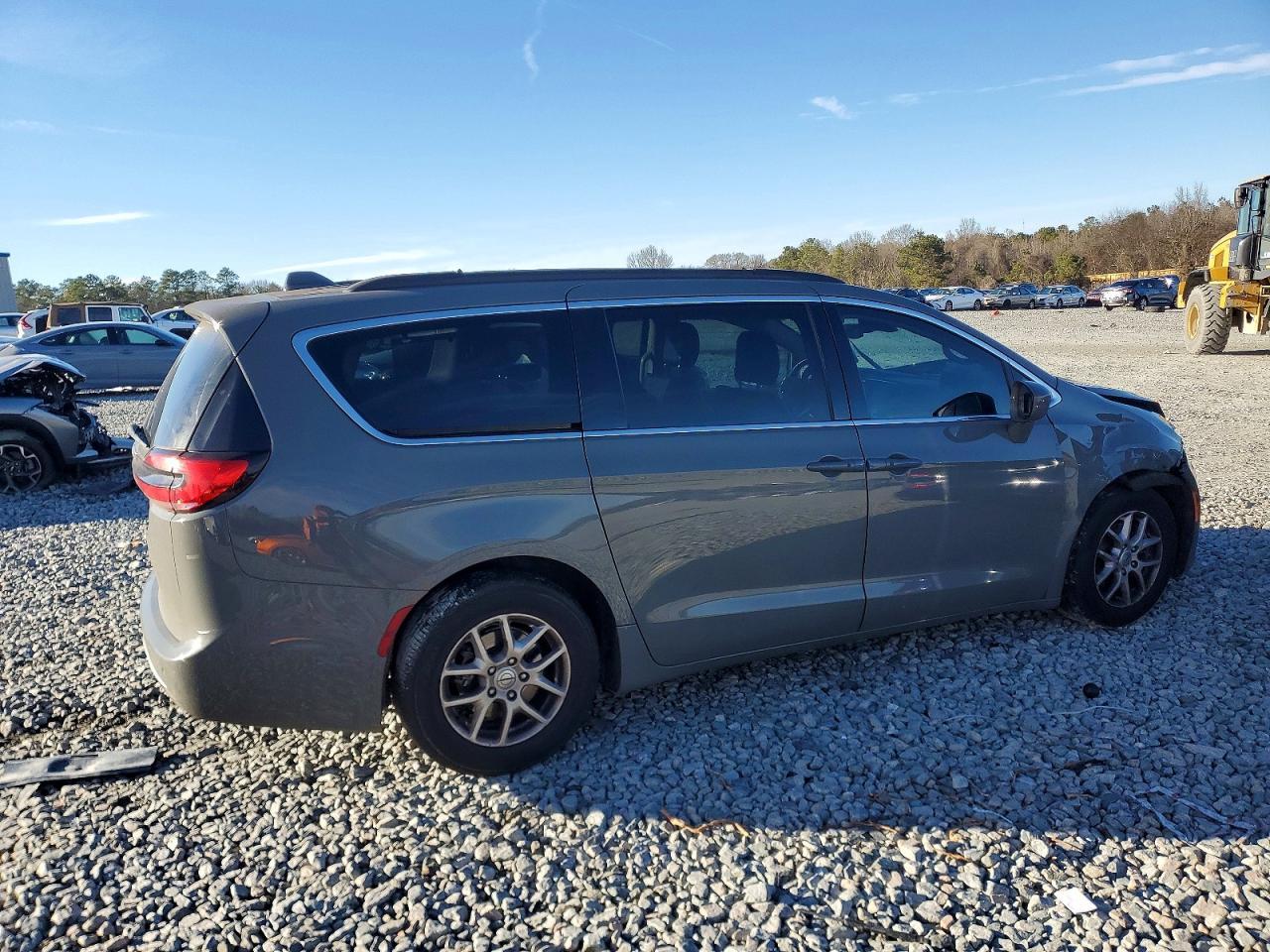 2022 Chrysler Pacifica Touring L - Фото 3