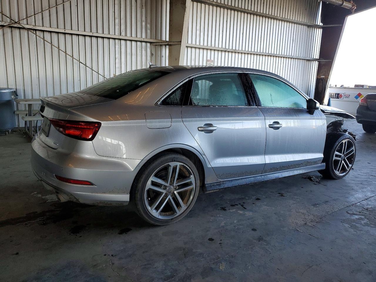 2018 Audi A3 Premium Plus - Фото 3
