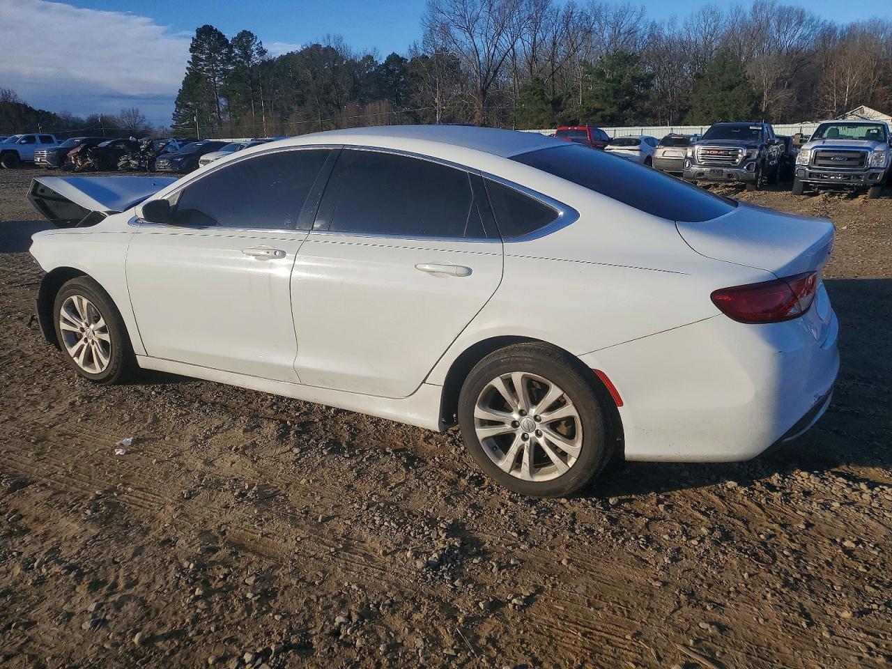 2015 Chrysler 200 - Image 2
