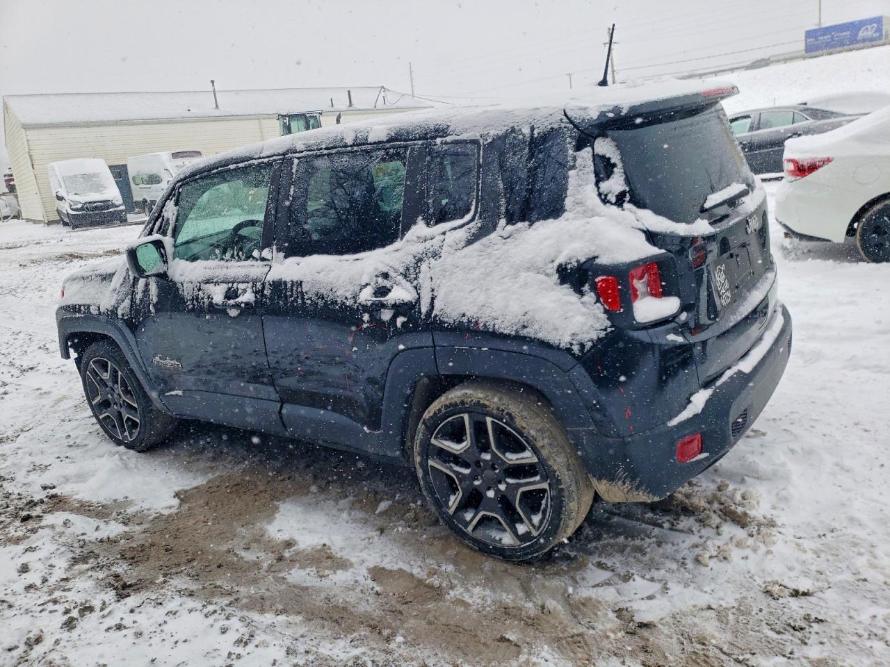 2021 Jeep Renegade Sport - Фото 2