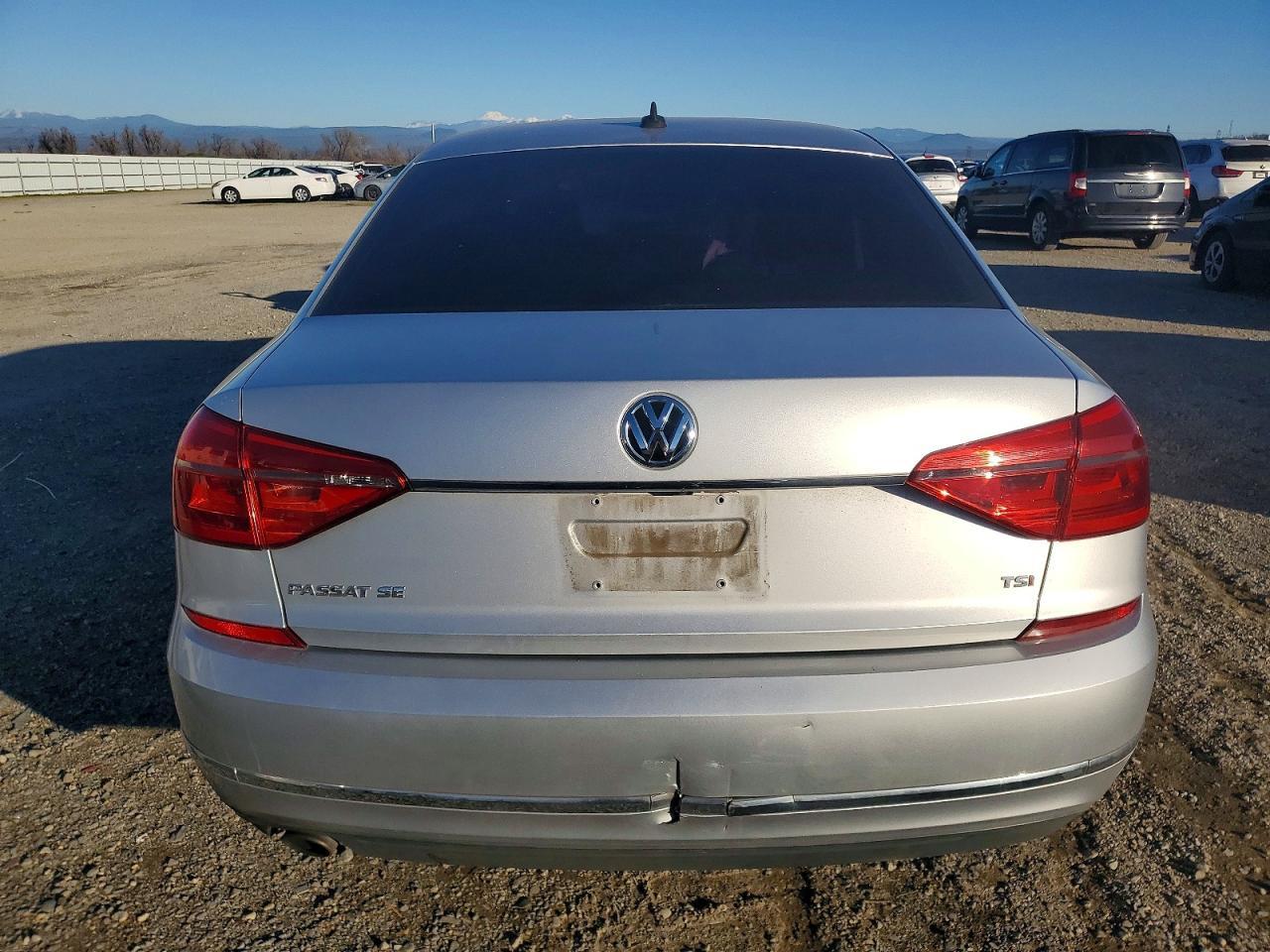 2016 Volkswagen Passat Se - Image 6