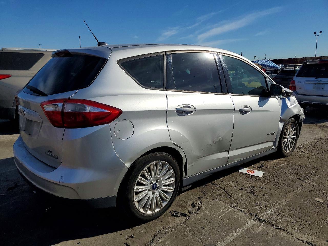 2014 Ford C-Max Se - Фото 3