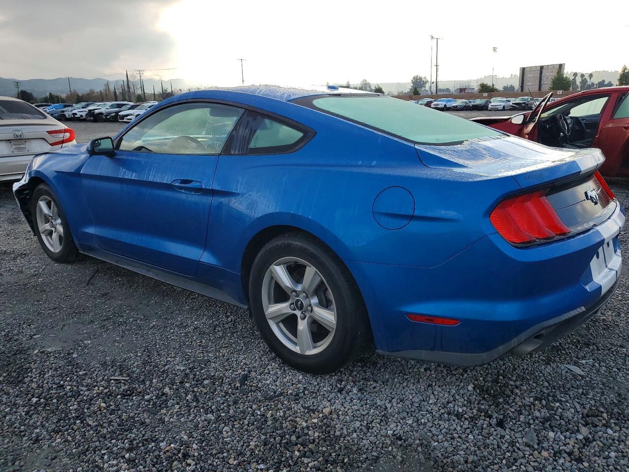 2019 Ford Mustang - Фото 2