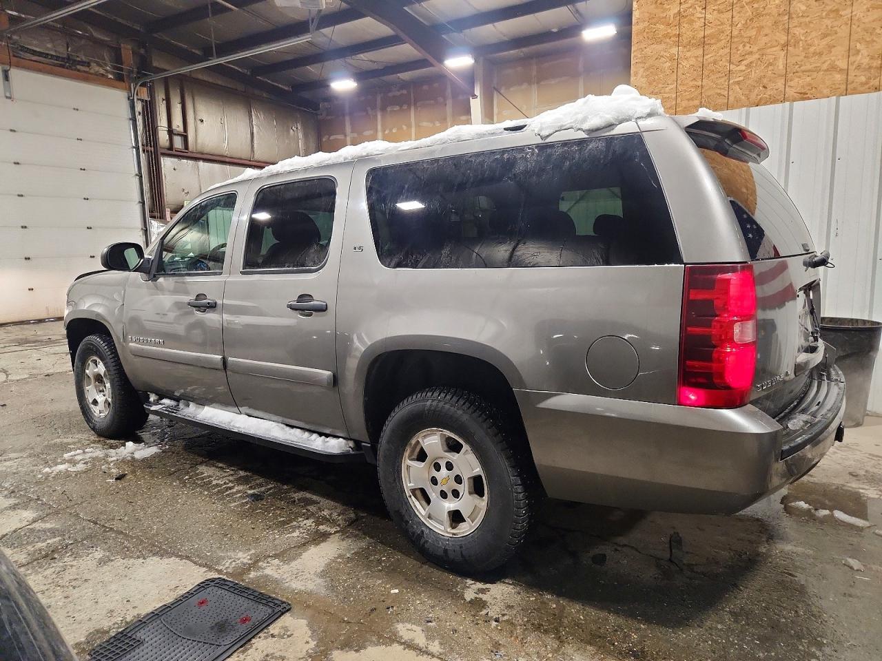 2009 Chevrolet Suburban K1500 Ls - Фото 2