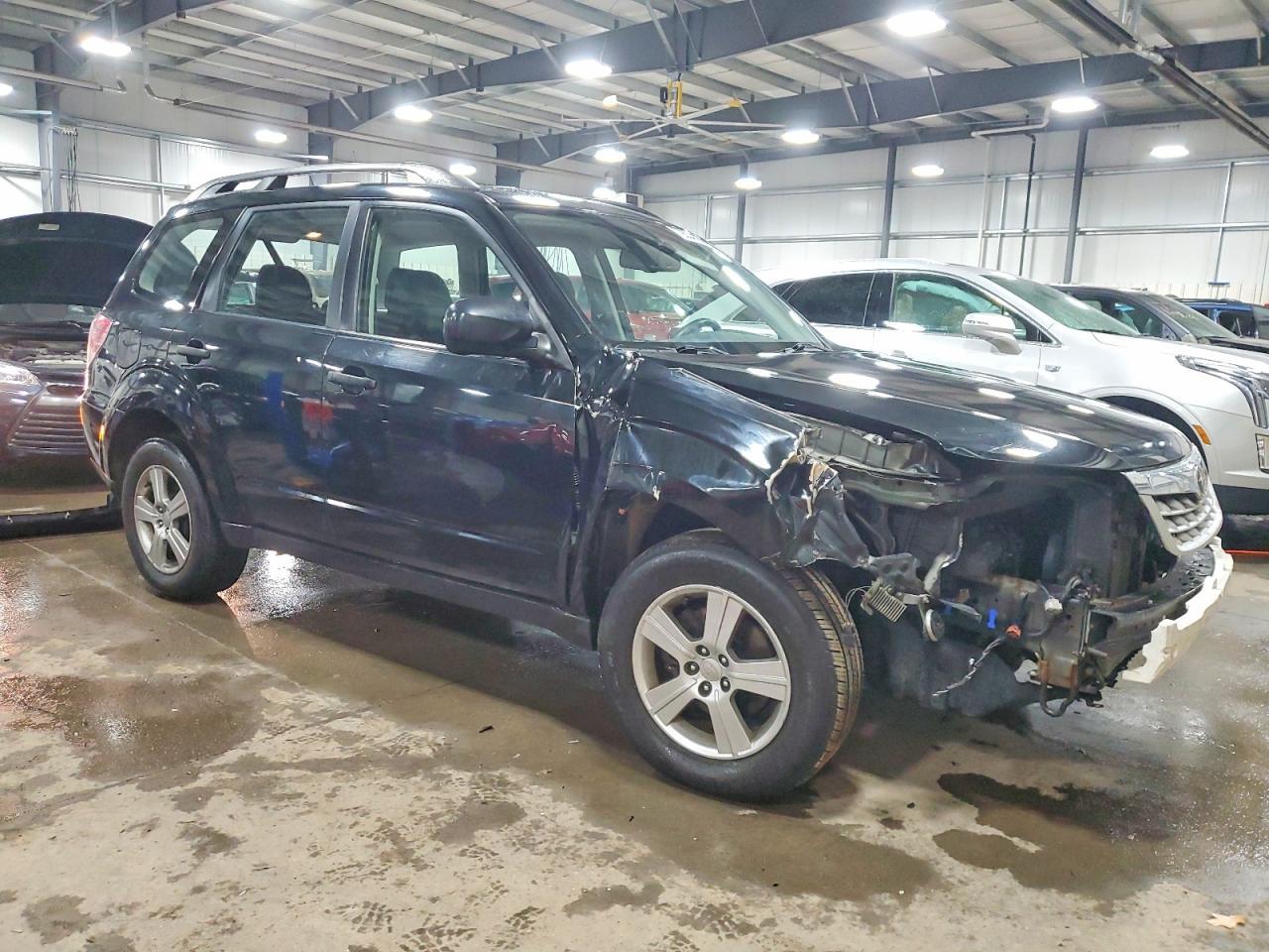 2011 Subaru Forester 2.5X - Фото 4