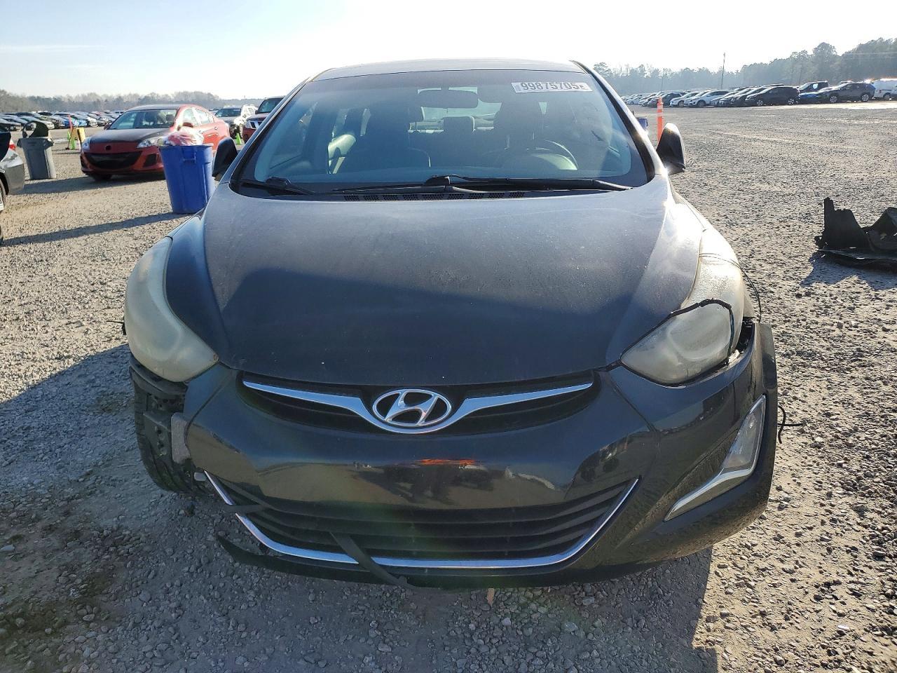 2014 Hyundai Elantra - Image 5