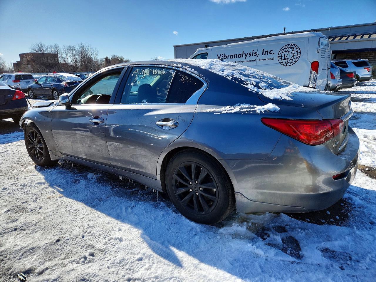 2015 Infiniti Q50 Base - Фото 2