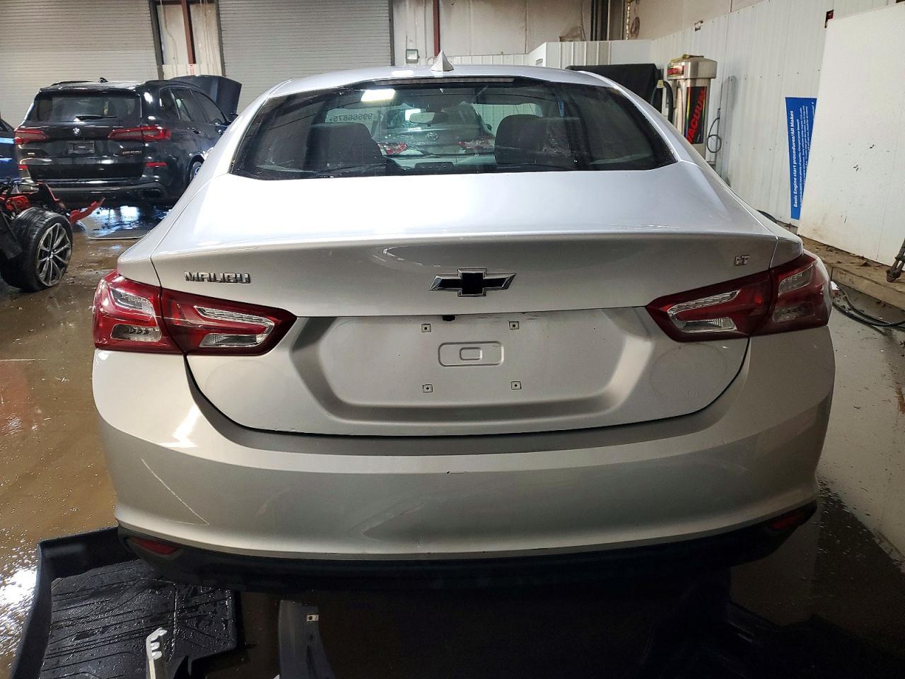 2022 Chevrolet Malibu Lt - Фото 6