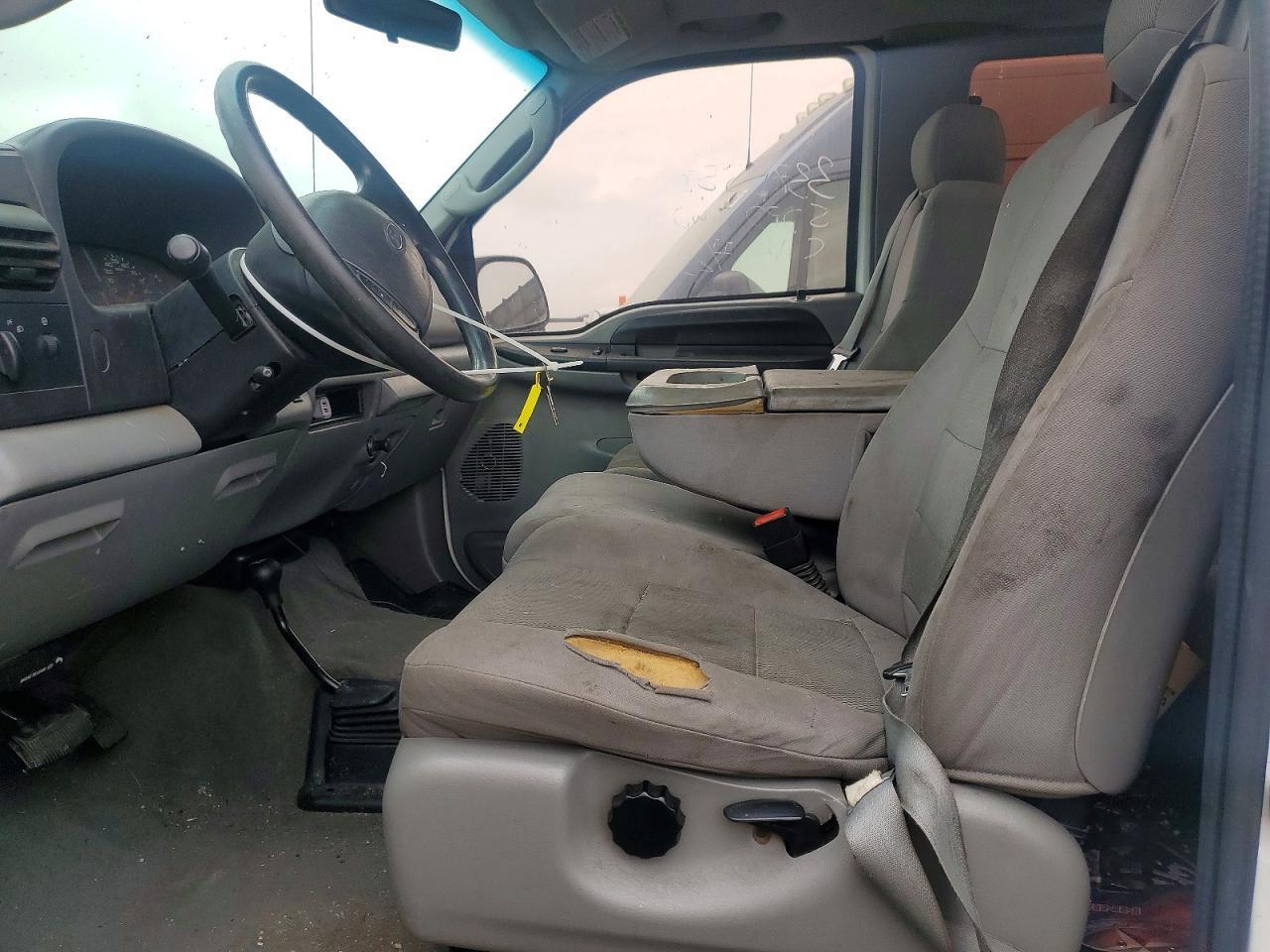2005 Ford F250 Super Duty - Image 7