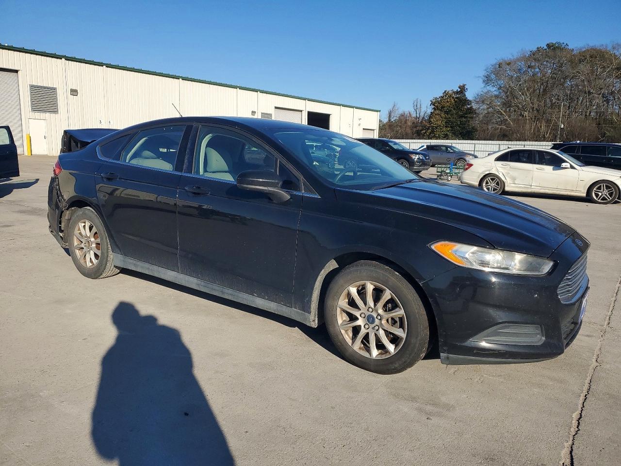 2016 Ford Fusion S - Фото 4