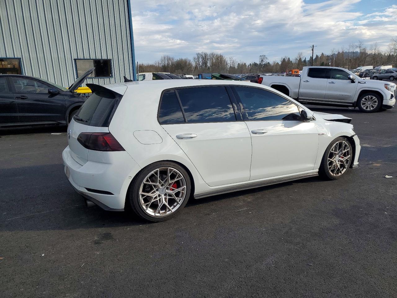 2018 Volkswagen Gti - Фото 3