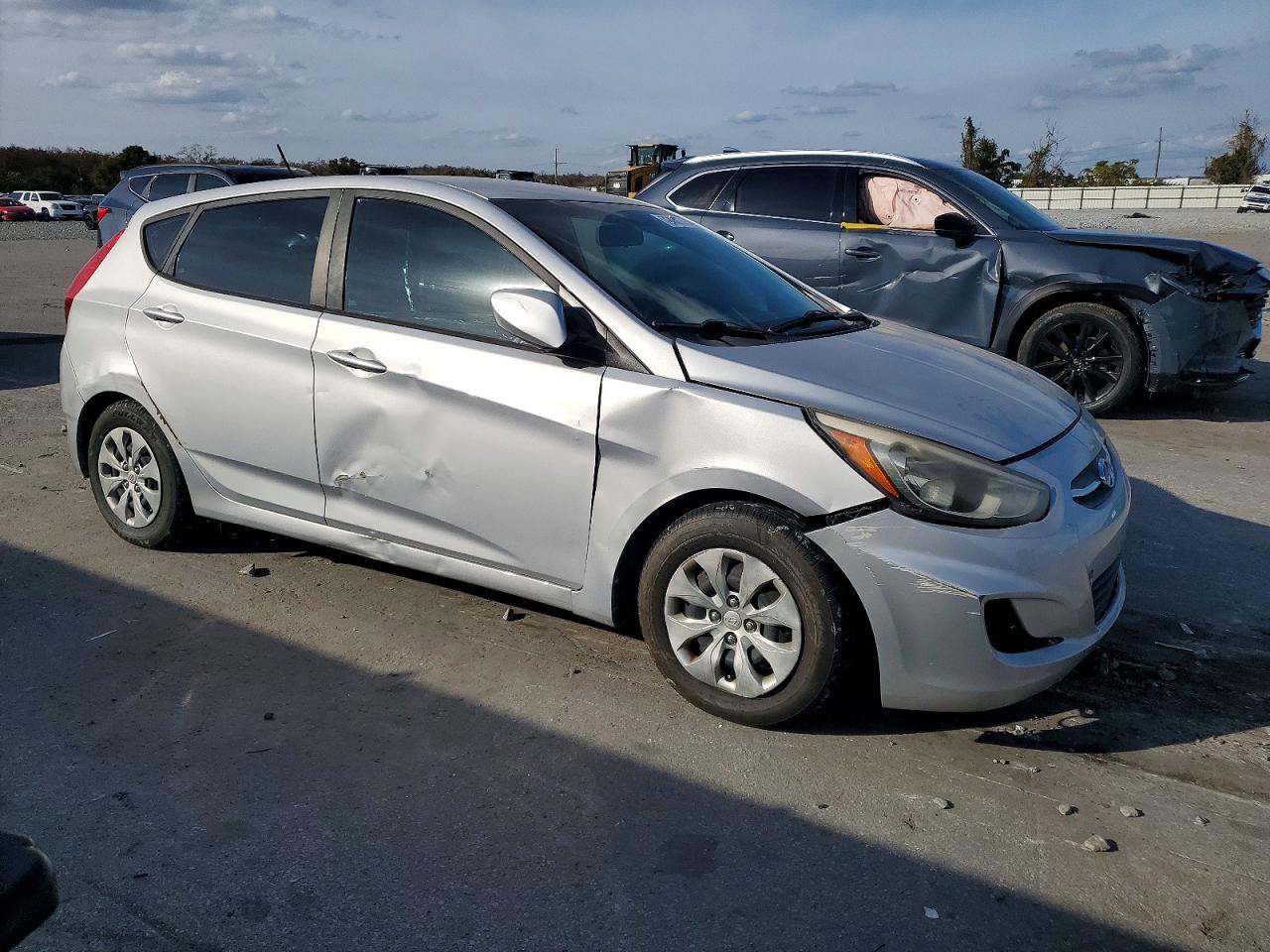 2016 Hyundai Accent Se - Image 4