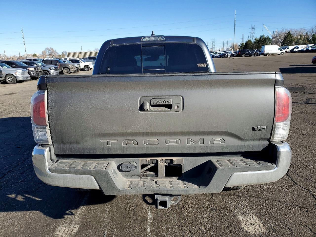 2023 Toyota Tacoma Double Cab - Image 6