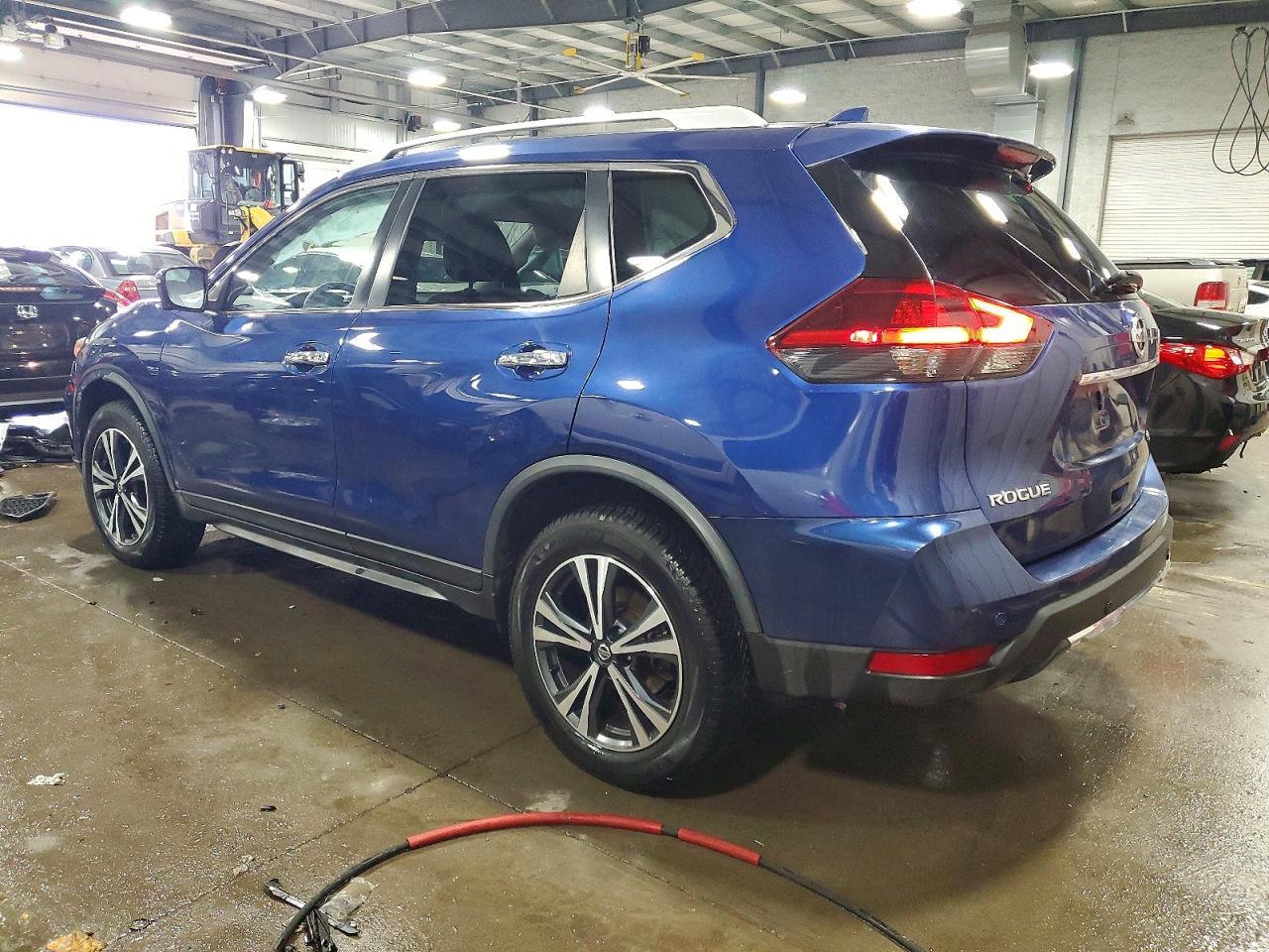 2020 Nissan Rogue S - Фото 2