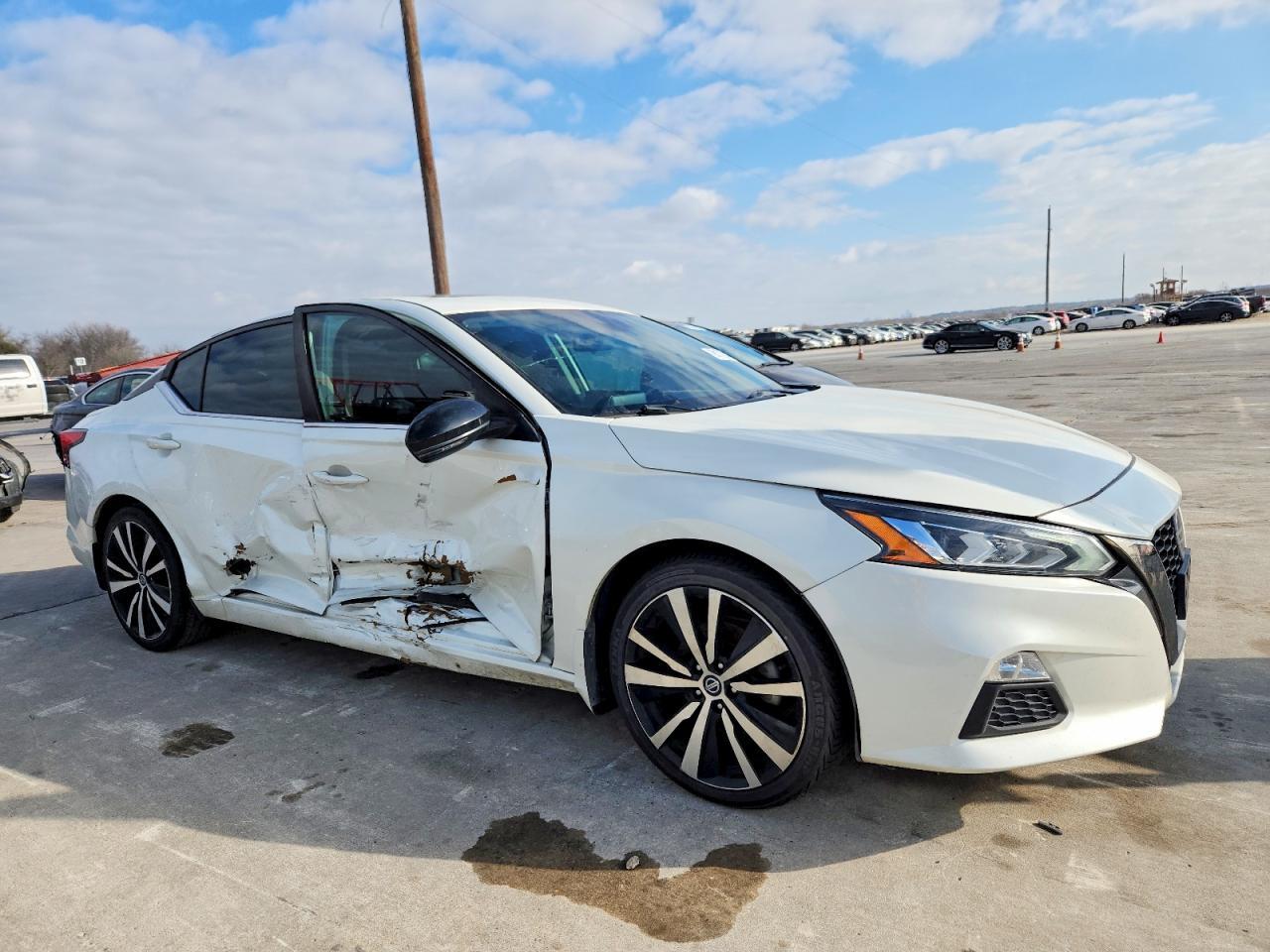 2020 Nissan Altima 2.5 Sr - Фото 4