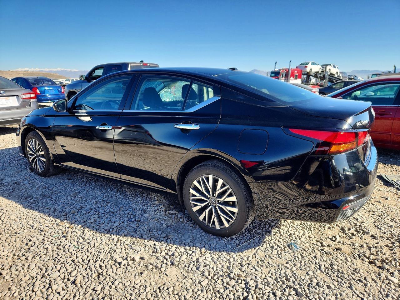 2023 Nissan Altima Sv - Фото 2