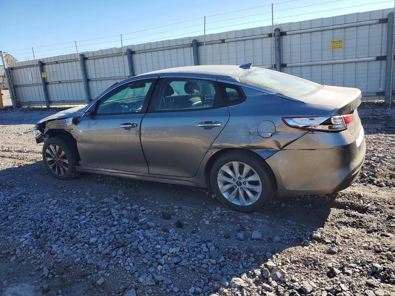 2018 Kia Optima Lx - Фото 2