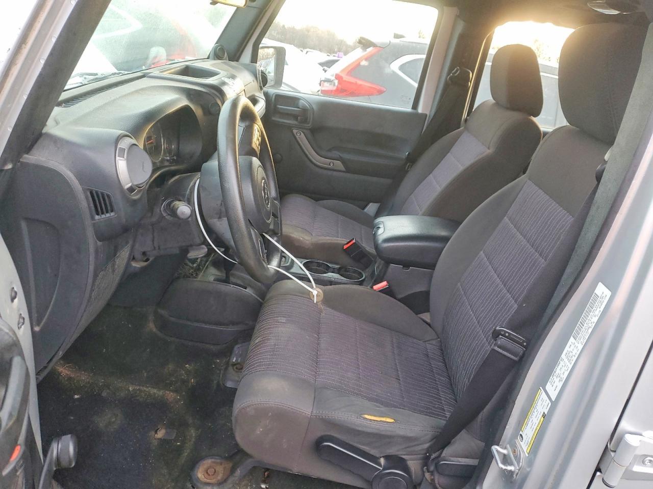 2011 Jeep Wrangler Unlimited Sport - Фото 7