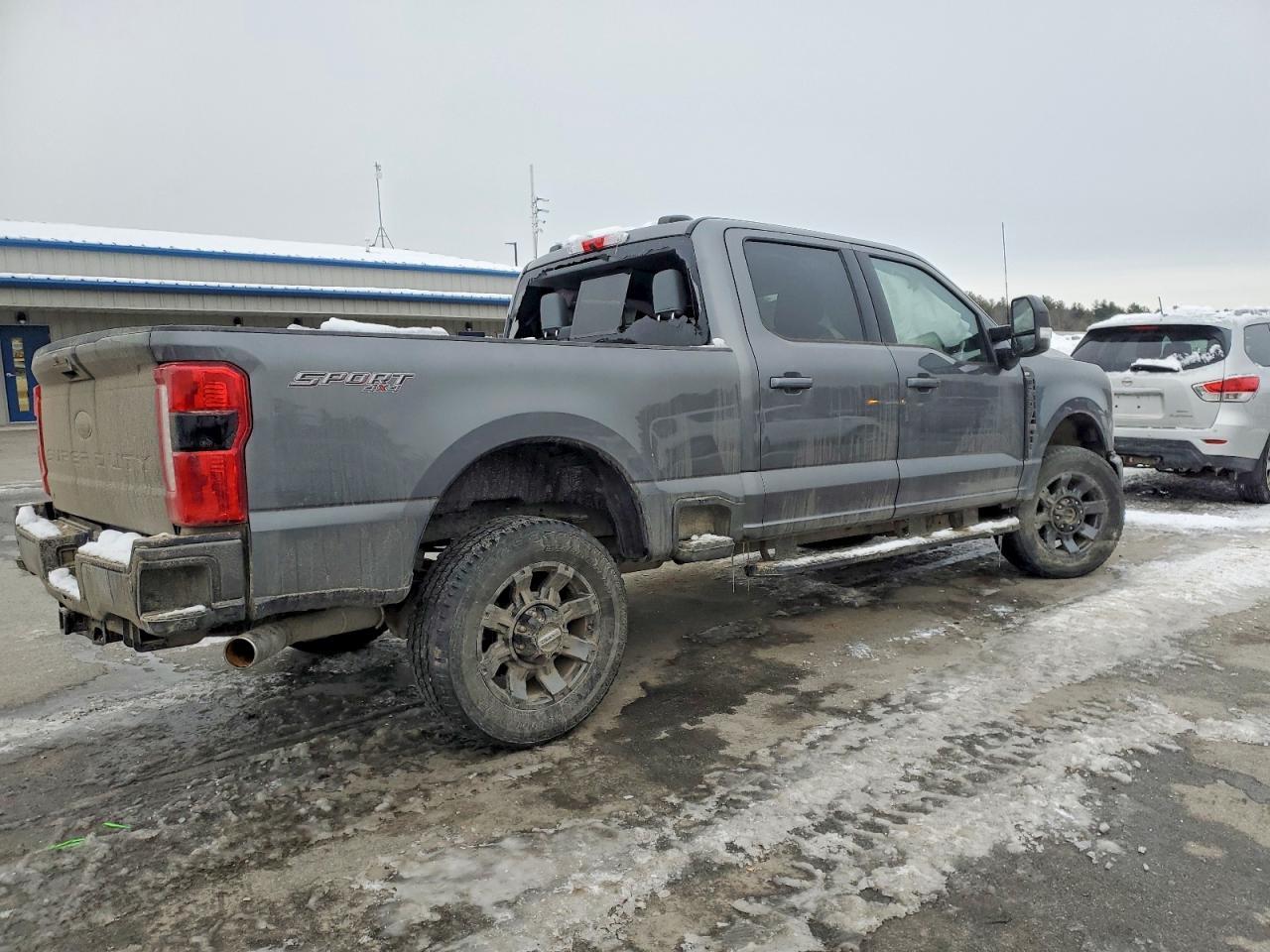 2024 Ford F250 Super Duty - Фото 3