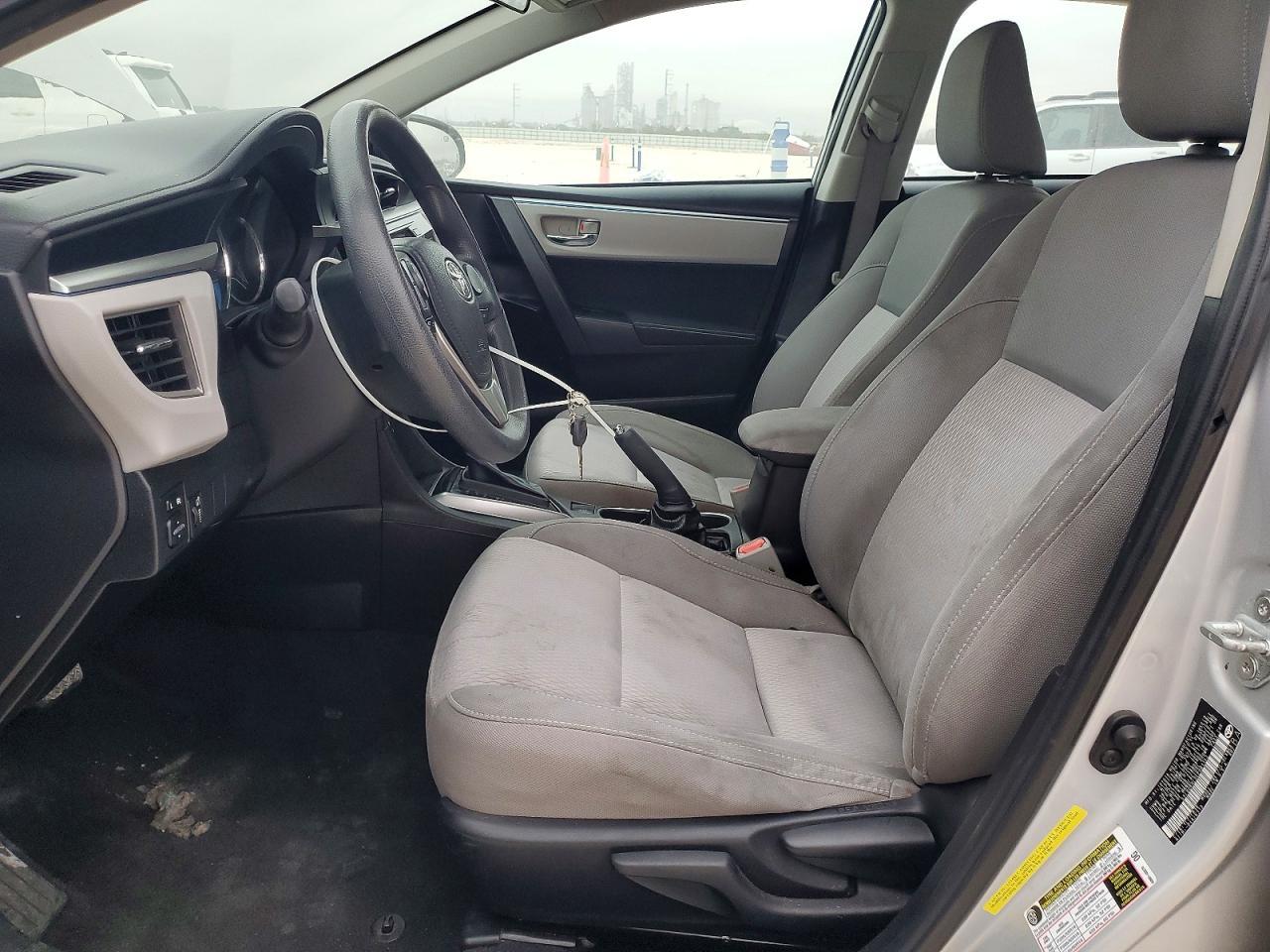 2014 Toyota Corolla L - Фото 7
