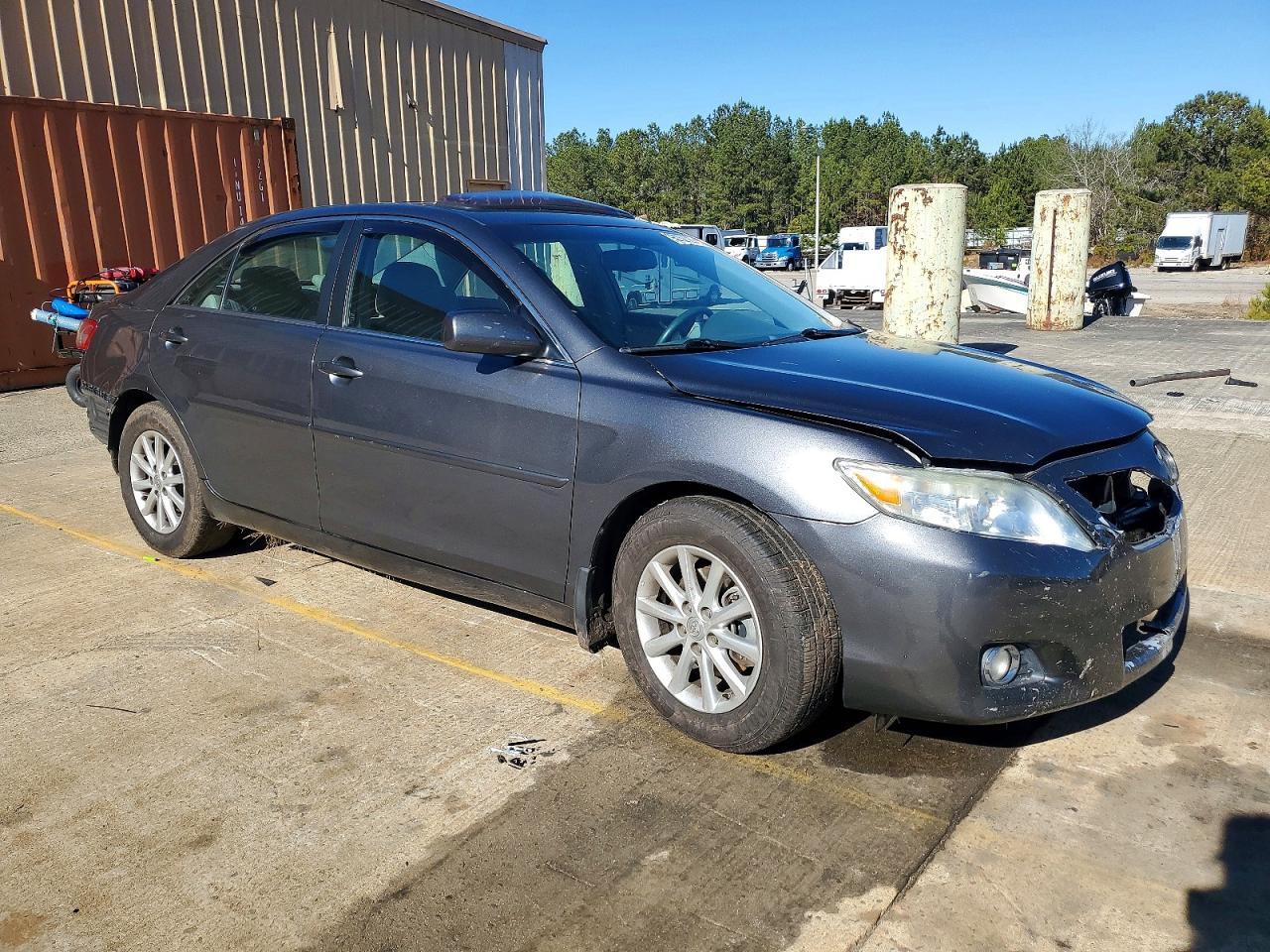 2011 Toyota Camry Base - Image 4