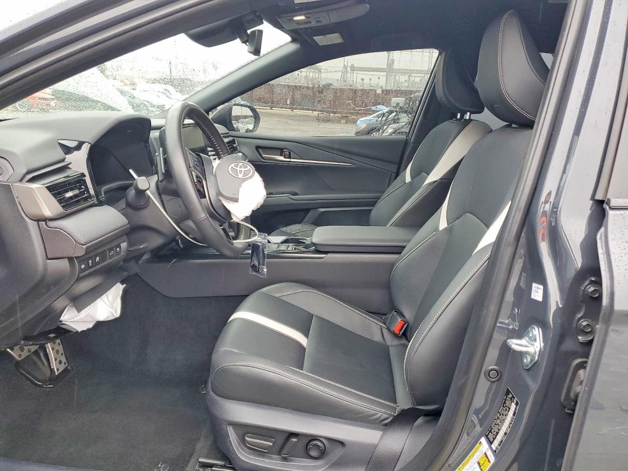 2025 Toyota Camry Xse - Image 7