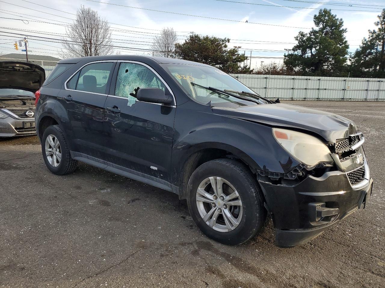 2015 Chevrolet Equinox Ls - Image 4