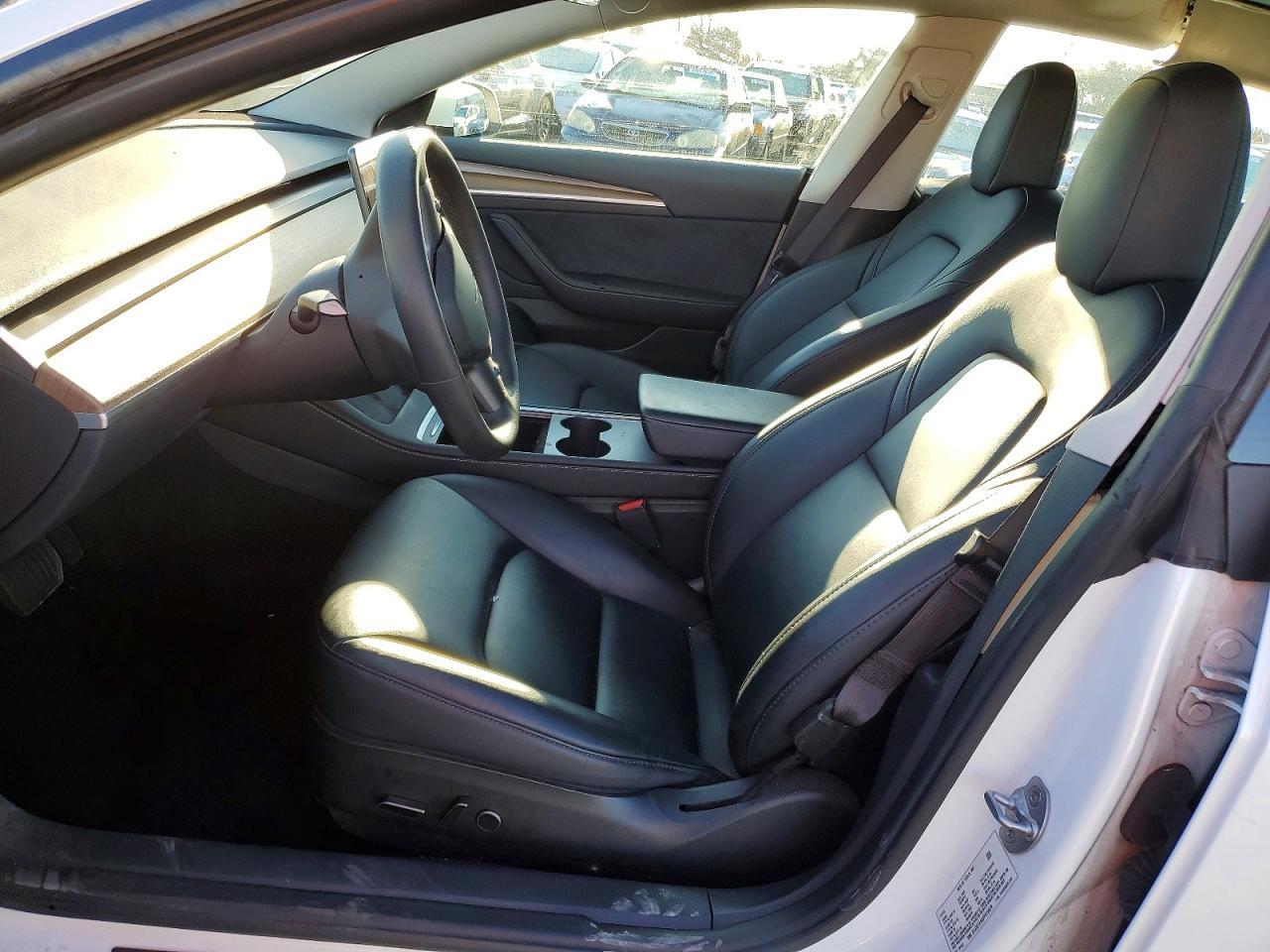 2023 Tesla Model 3 - Фото 7