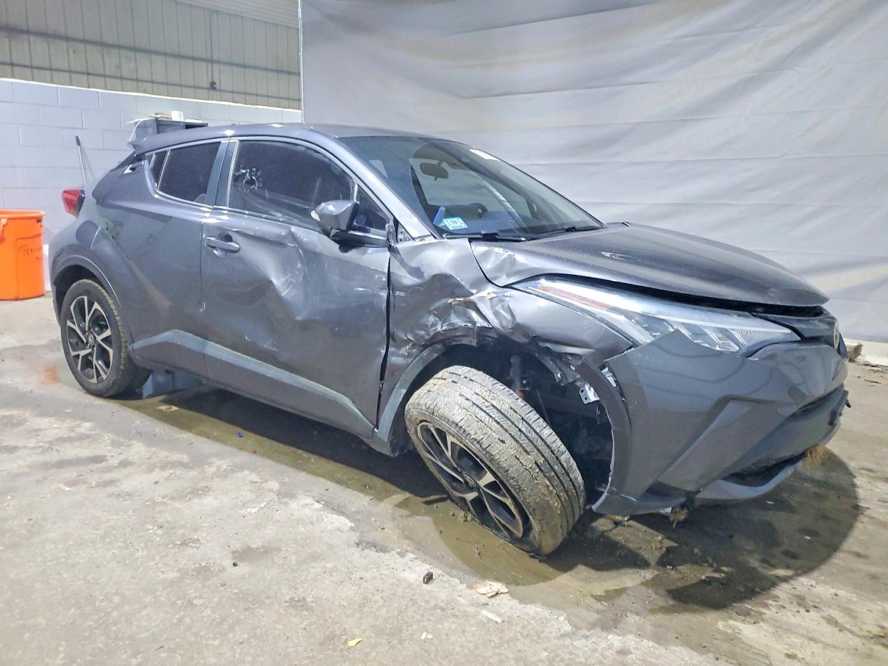 2021 Toyota C-Hr Xle - Image 4