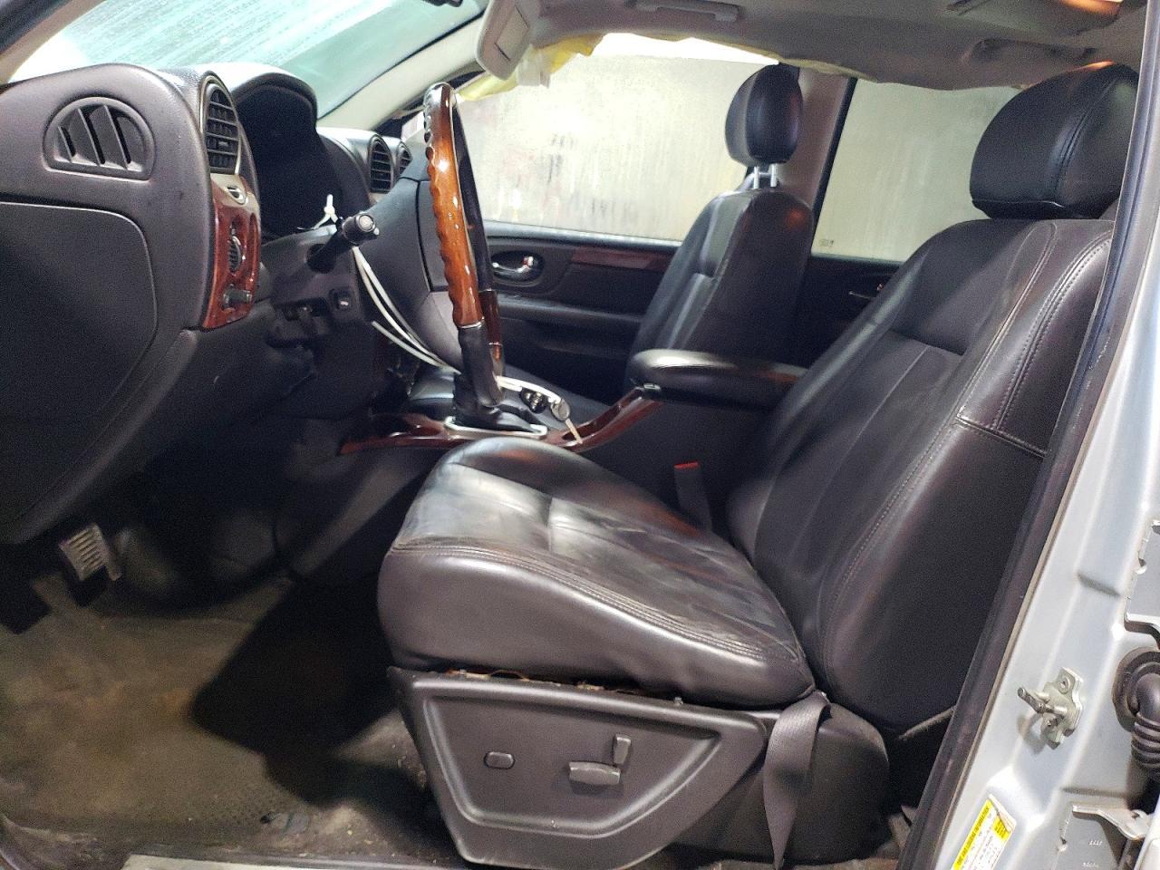 2008 GMC Envoy Denali - Image 7