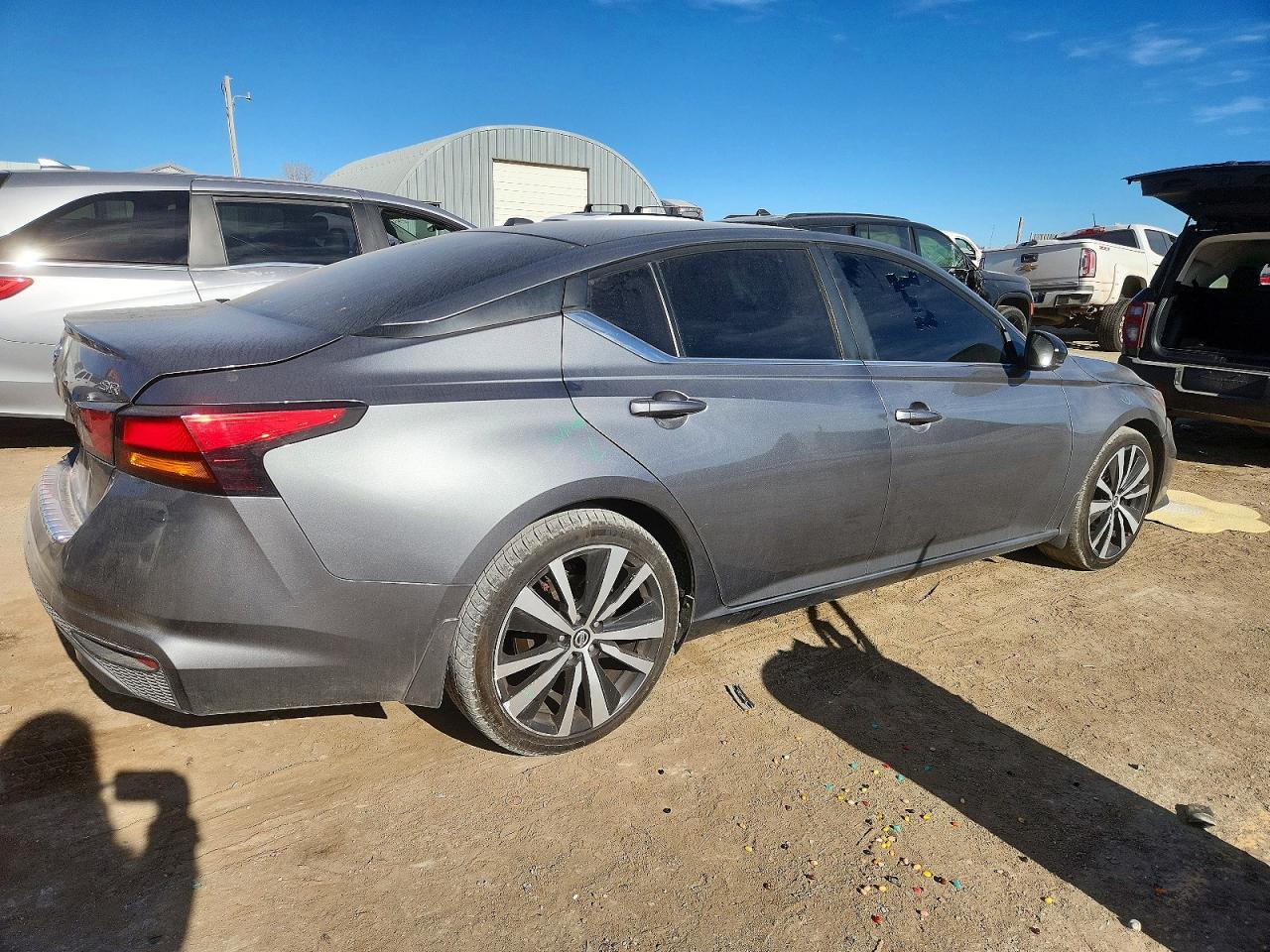 2019 Nissan Altima Sr - Фото 3