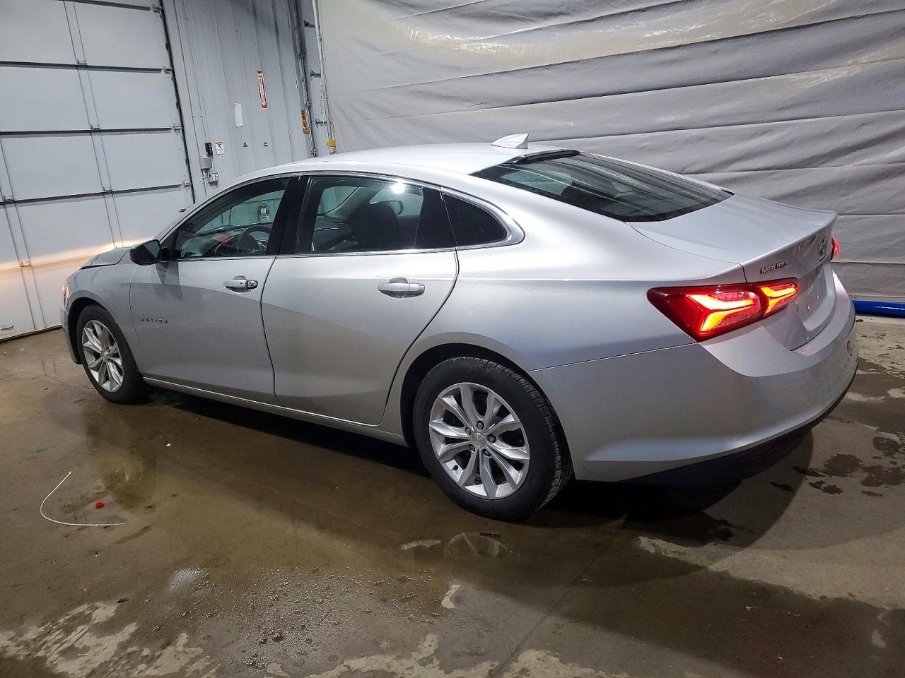 2022 Chevrolet Malibu Lt - Image 2
