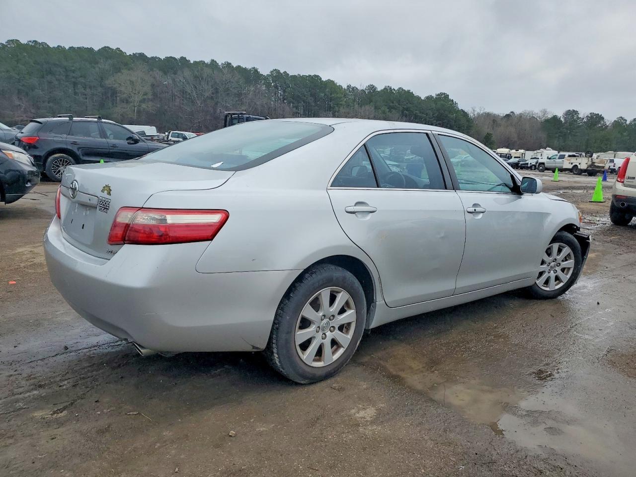 2009 Toyota Camry - Фото 3
