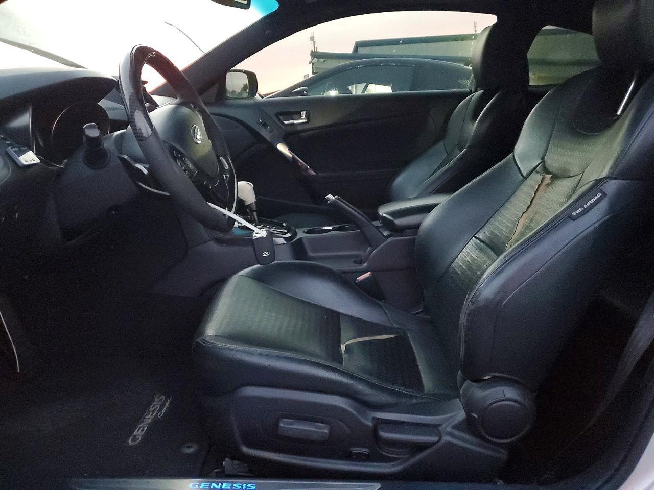 2013 Hyundai Genesis Coupe 3.8 Track - Фото 7