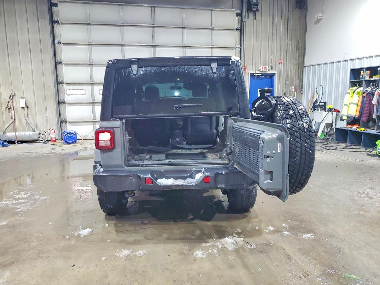 2019 Jeep Wrangler Unlimited Sahara - Фото 6