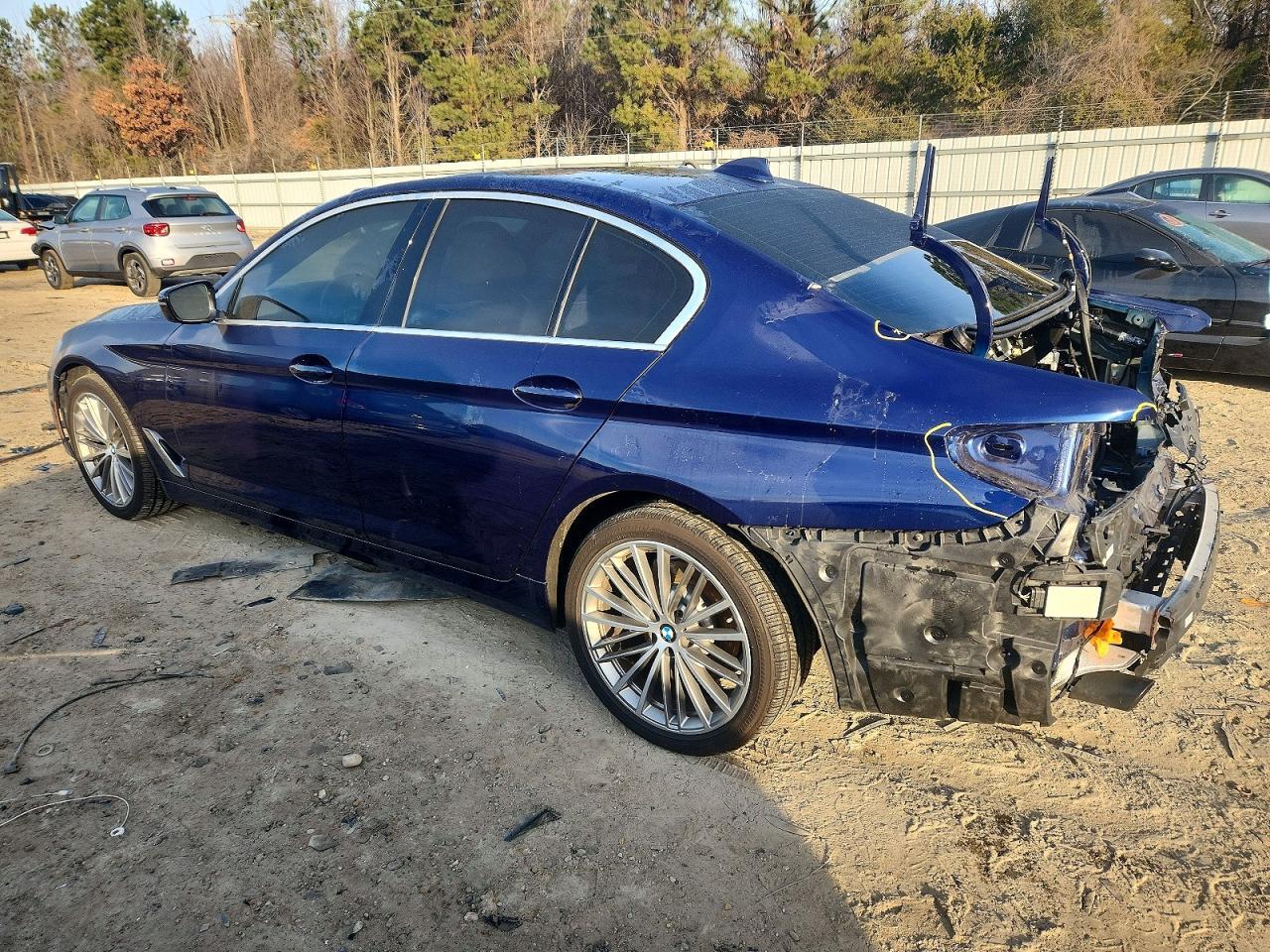 2020 BMW 530 I - Фото 2