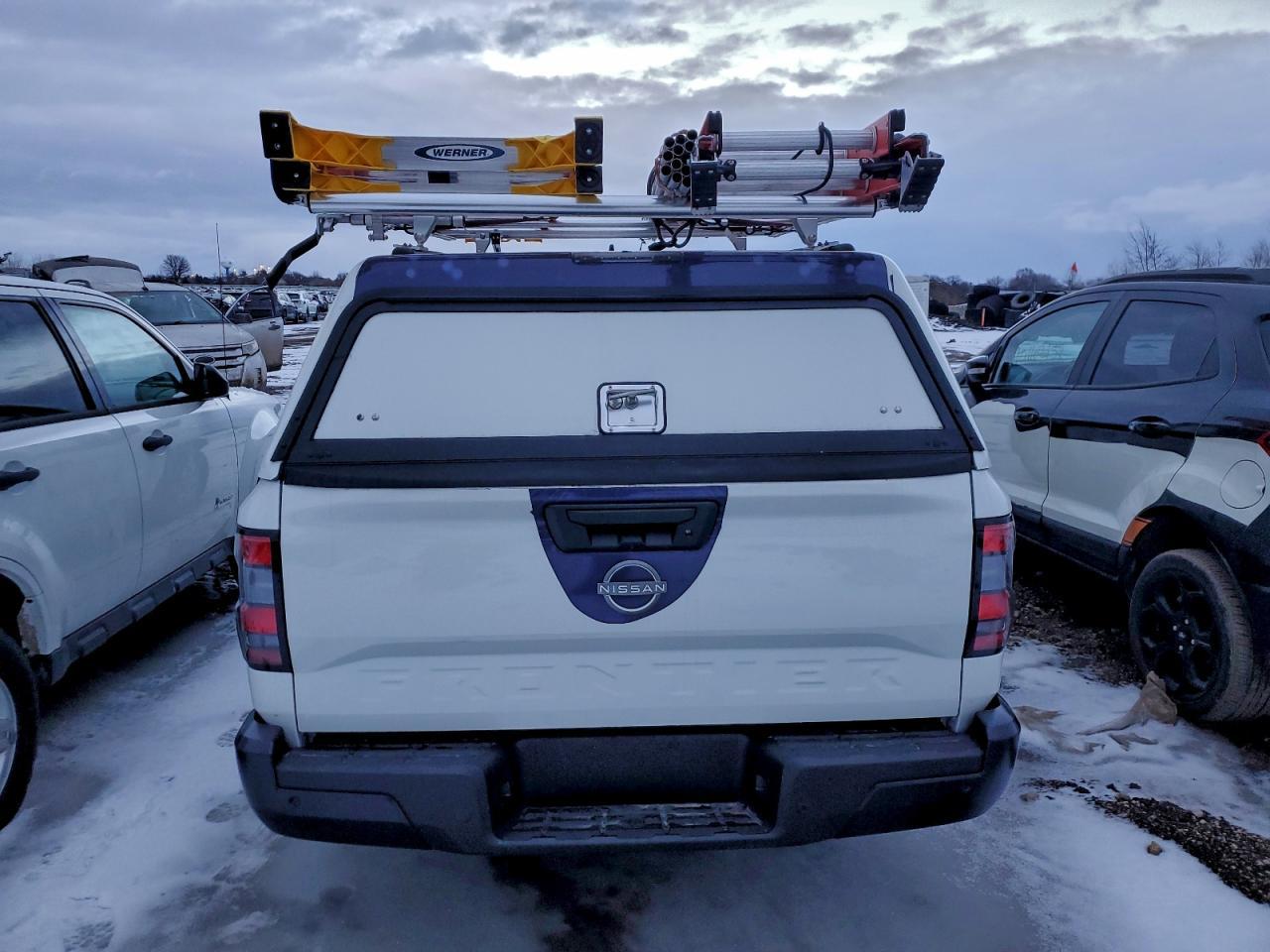 2025 Nissan Frontier S - Image 6