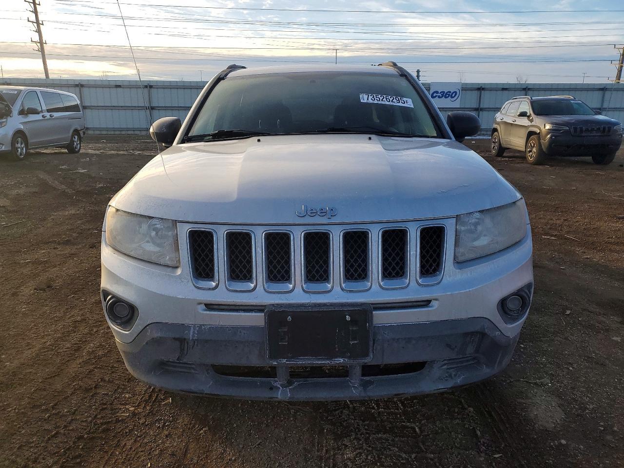 2012 Jeep Compass Latitude - Фото 5