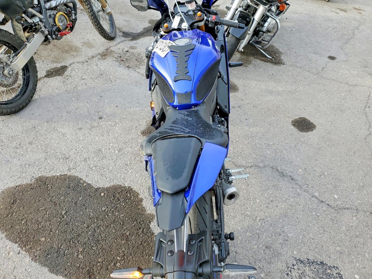 2025 Yamaha Yzfr7 - Фото 6