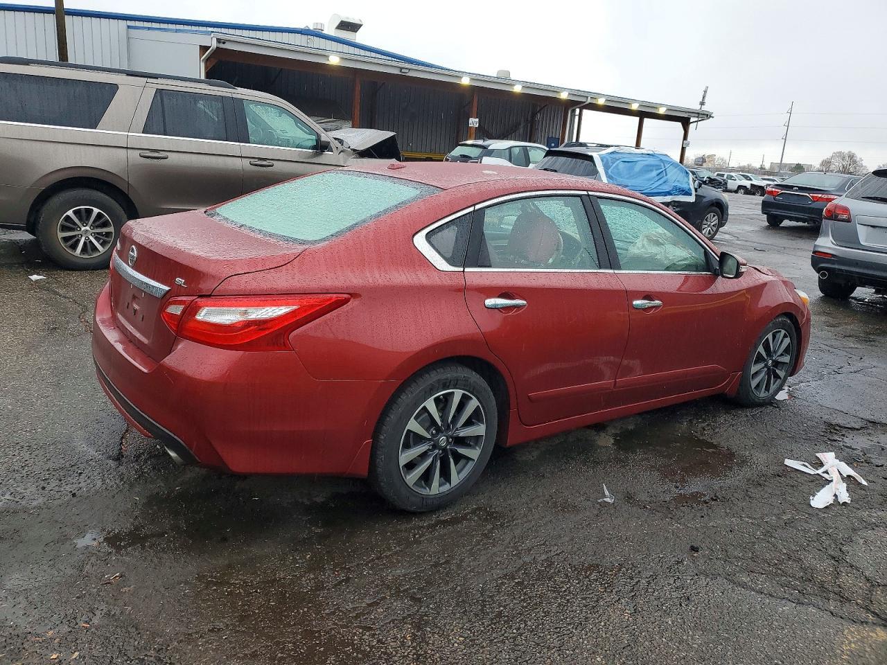 2016 Nissan Altima 2.5 - Image 3