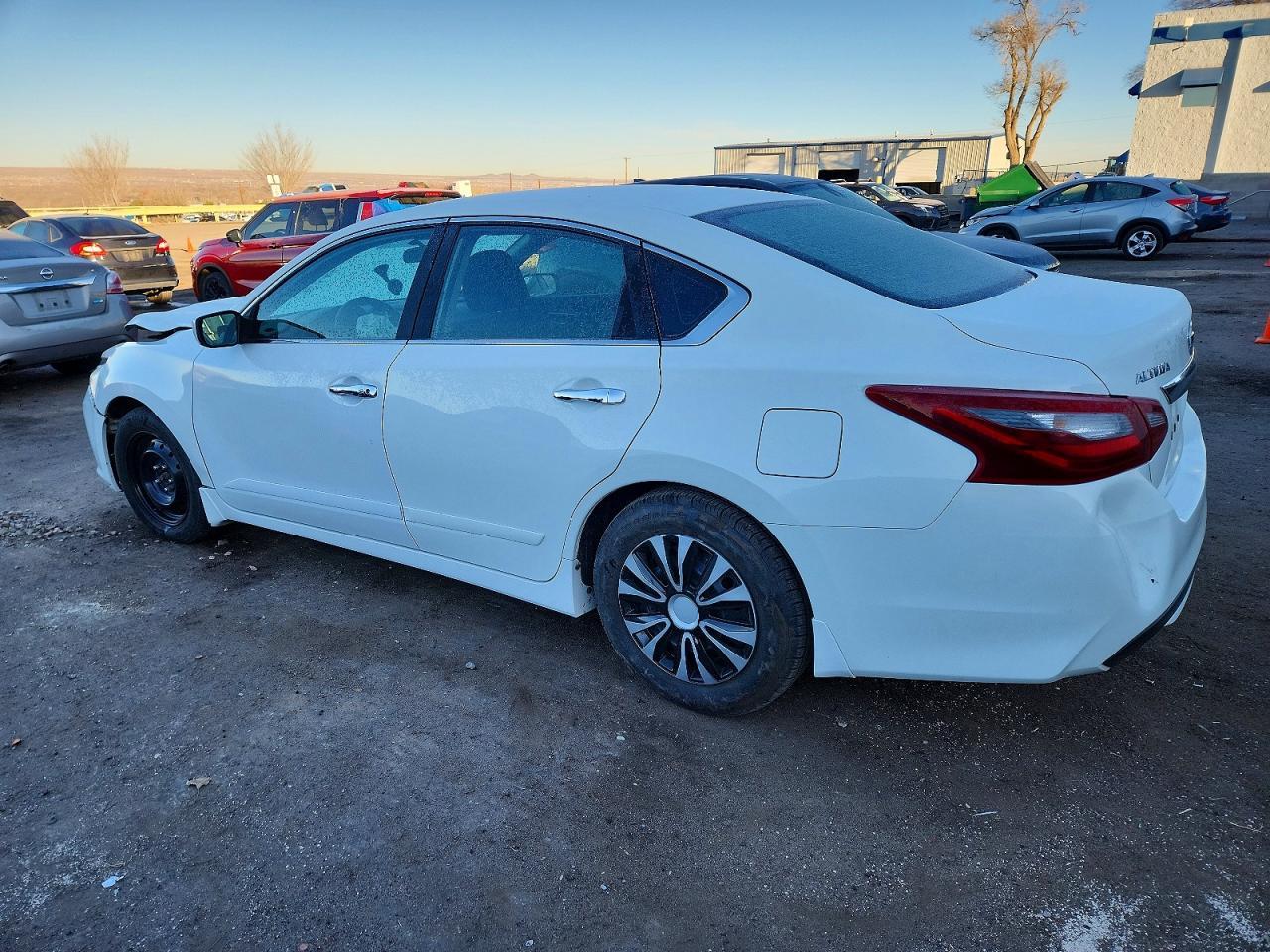 2018 Nissan Altima 2.5 - Image 2