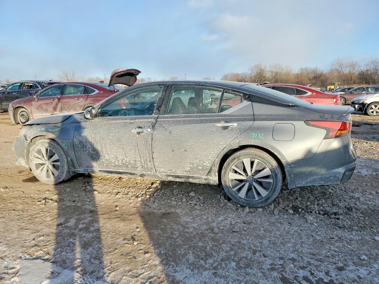 2019 Nissan Altima Sl - Image 2