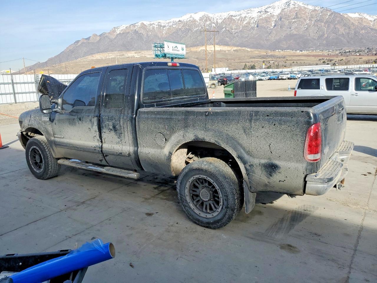 2001 Ford F250 Super Duty - Image 2